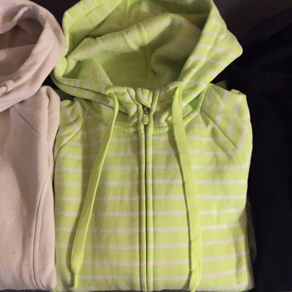 GapFit Elements Hoodies- Multiple Colors Available - Picture 5 of 6